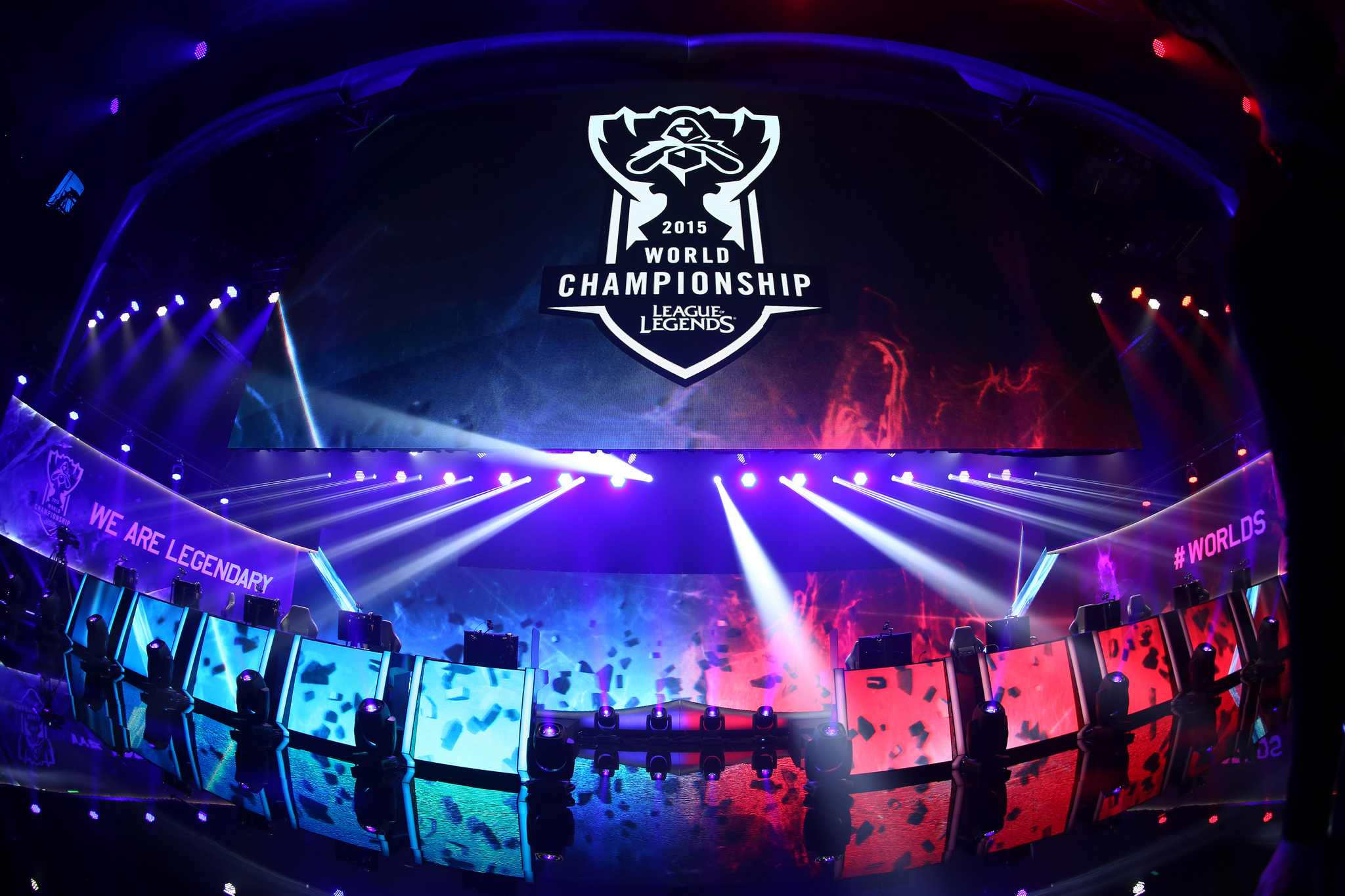 CSGO DH春季大师赛，Faze和Spirit各添一胜